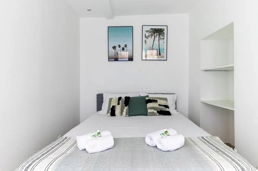 Saint Germain Notre-Dame Cosy Apartment 1Br-4P Paris 0*,  Frankrike